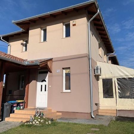 Appartement Airport Road/Reptér közeli ház privát parkolóval à Budapest Extérieur photo